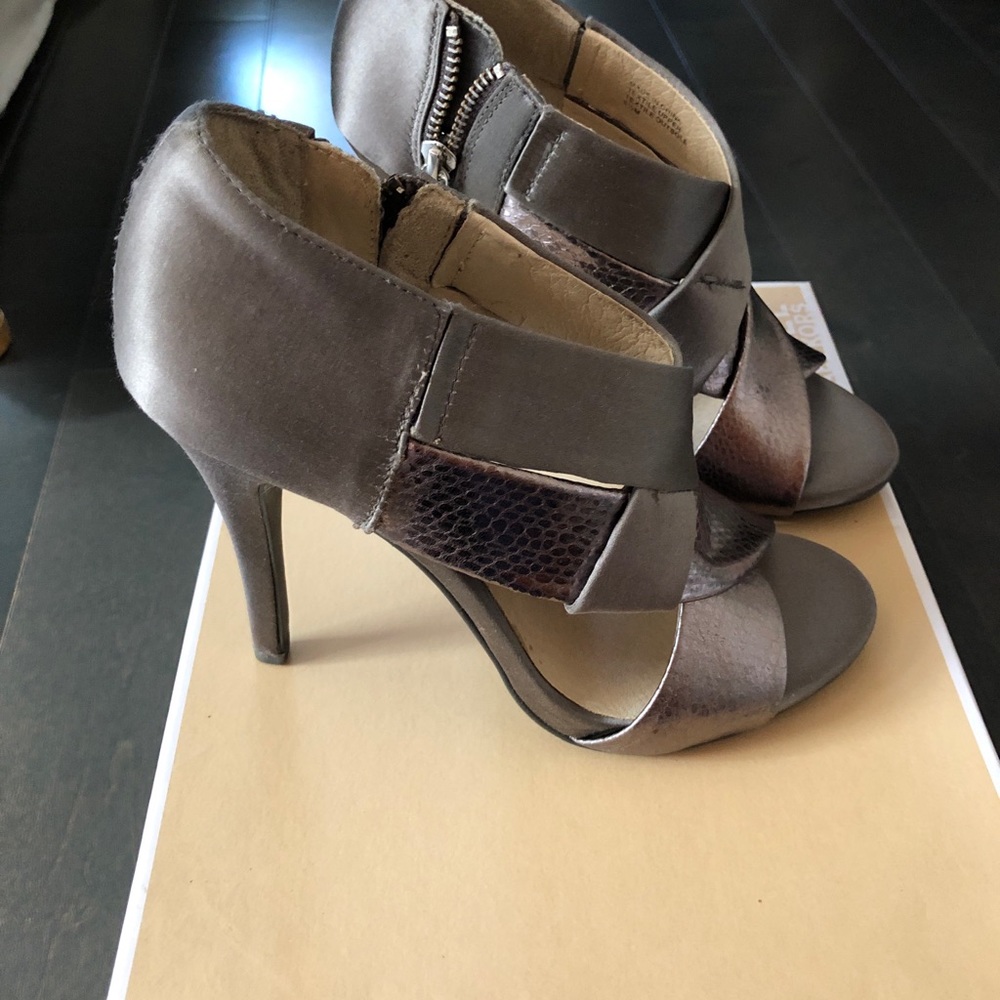 Michael Michael Kors heels Brand New!